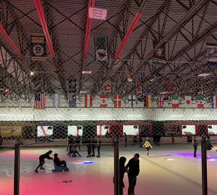 Pines Ice Arena (Pembroke&nbspPines,&nbspFL)